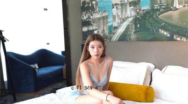 美丽的女人的模特是一个全长的高清，完整的版本。