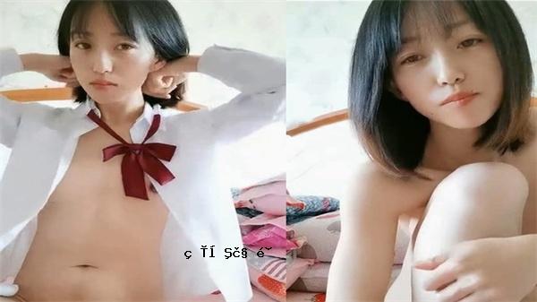 女儿的家庭家庭办公室在厨房和校服工具ziwei xi_