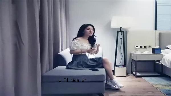 女性身体材料，具有单一皮肤和大身体