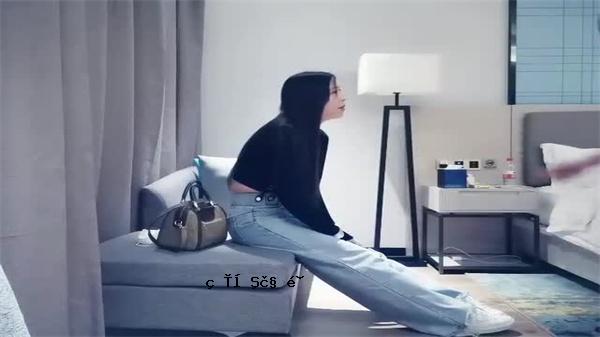 我一直在寻找一个小女孩