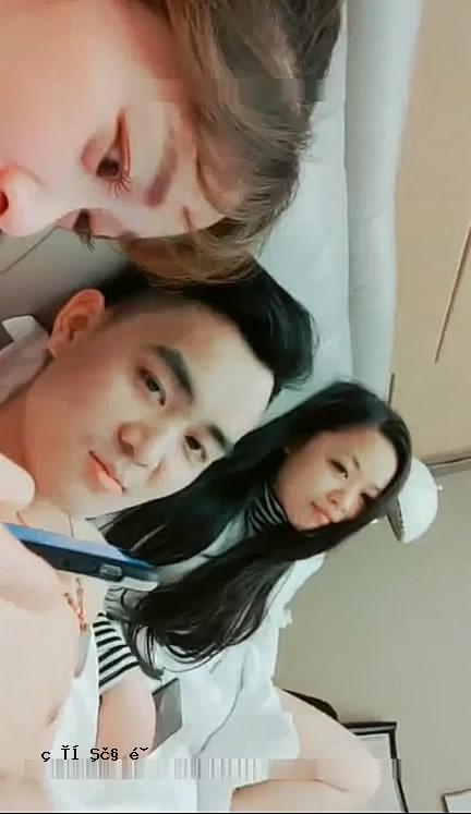 帅气帅气子驱动华套约第二名好看少妇戏1龙2凤边操作边直配