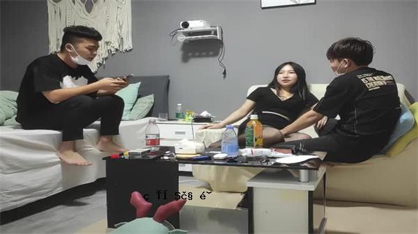 网约漂流轻女神粉胸翘臀女上兄妹围观尤子