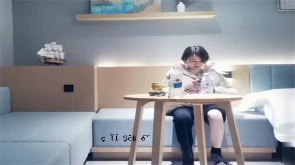 文轩探花、探物、探美、一年四季飘逸的光、欢笑、心灵