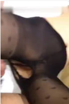 一个年轻女朋友和一个不熟悉这本书的学生写的