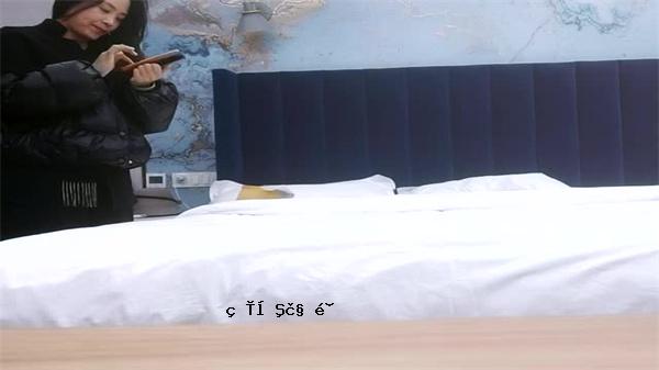 寻花偷Beat-男主高额契约以黑匣子开启和肥臀结束。