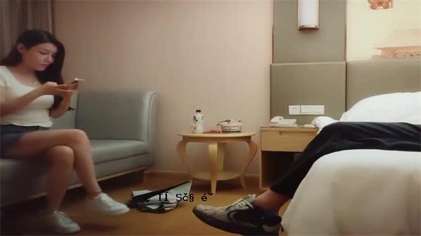 花乐-男主高价肉感肥臀被黑人多情人妻贯穿