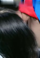 看到一个老妇人有下流的习惯，爱着一个对另一个人尖叫的老妇人。