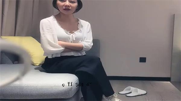 近乎持久的小妹子发育，烧制本体材质，皮肤细腻，皮肤白皙，长相漂亮，产品漂亮