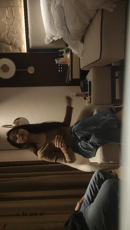 可以买深水泥，高端，大长腿，美女。