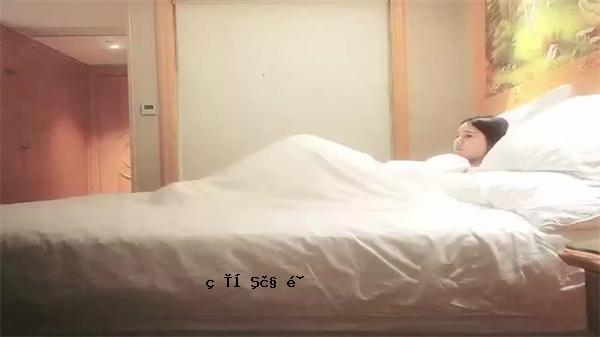 恋爱熟女 - 巨乳恶魔保证姐妹胸