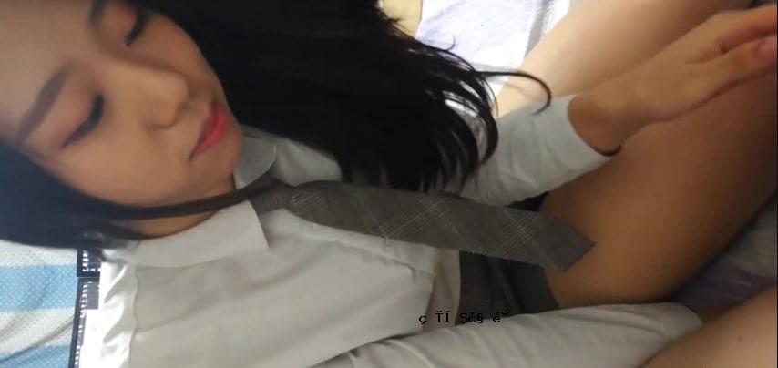 完成高中和高中教育仪式后，该校的长期学生就可以参加仪式并聆听音乐。